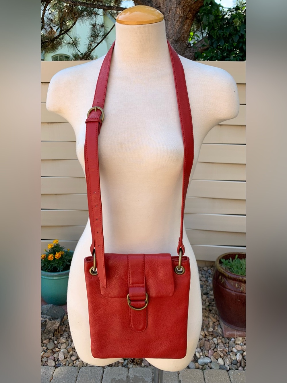 HOBO INTERNATIONAL Crossbody Bag